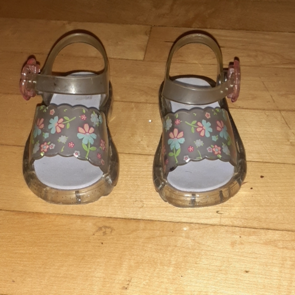 Cute sandals for babys